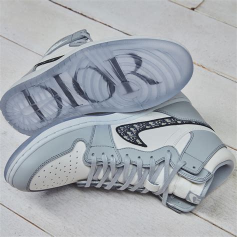 jafore dior sneakers|where to buy Dior shoes.